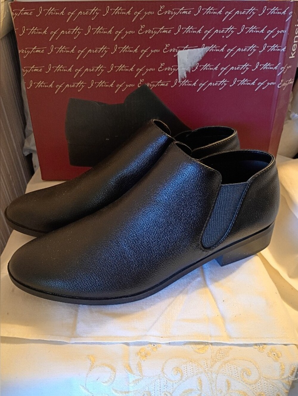 New! Kensie Sammy Bootie Women's Black  Side Zipper Comfort Boots Size 9